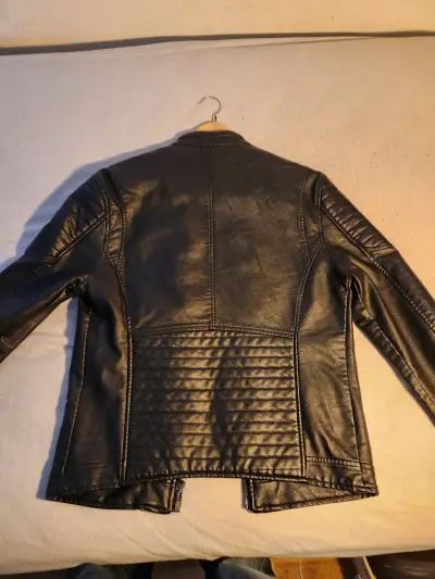 Chaqueta de ecocuero talla M - miniatura 2