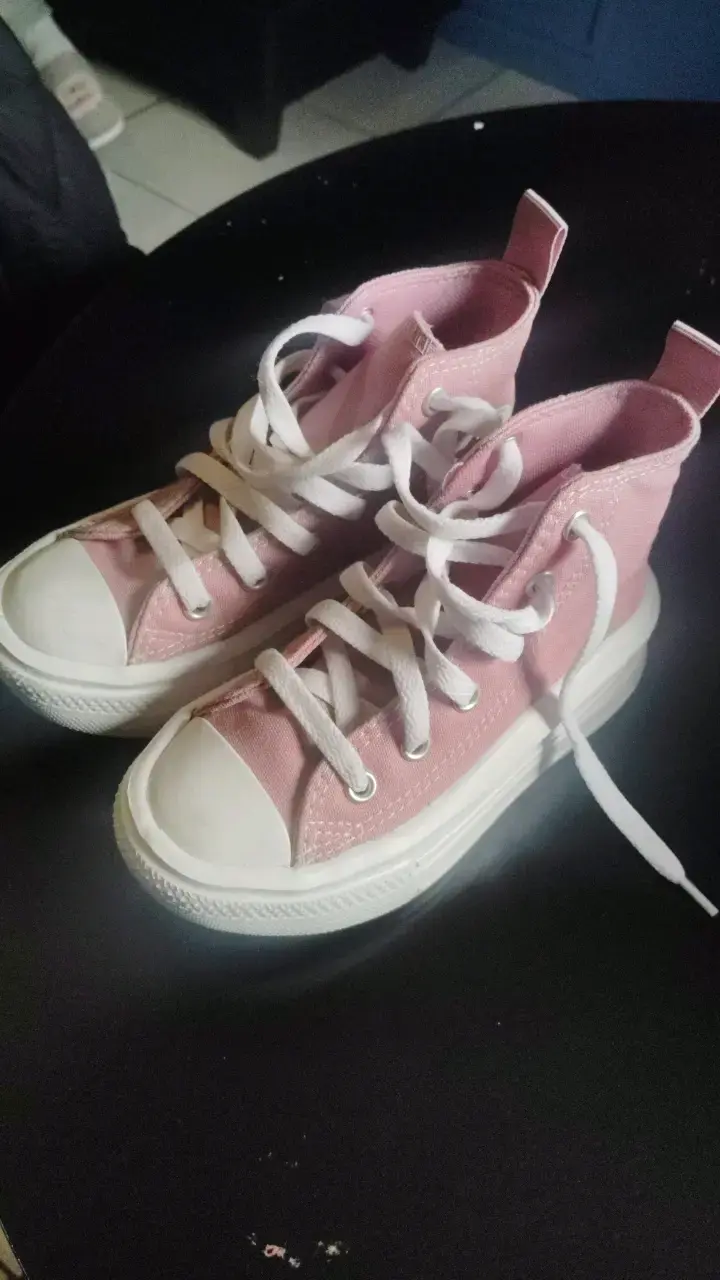 Zapatillas rosadas de lona para niñas talla 27 - 1