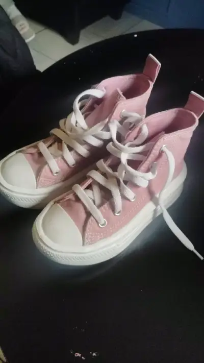 Zapatillas rosadas de lona para niñas talla 27 - miniatura 1