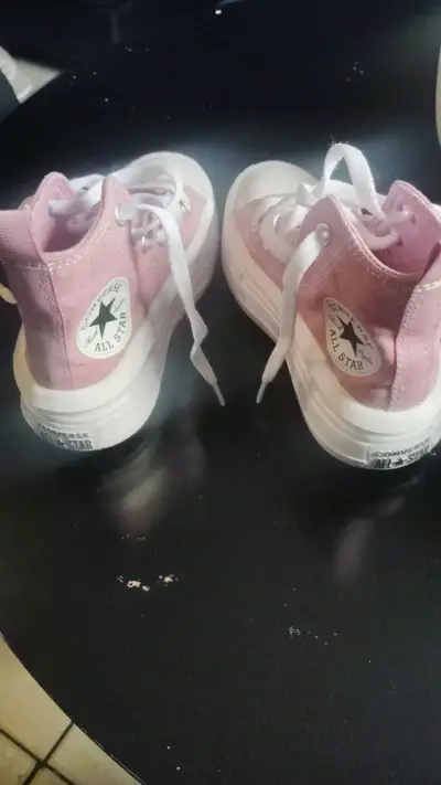Zapatillas rosadas de lona para niñas talla 27 - miniatura 2