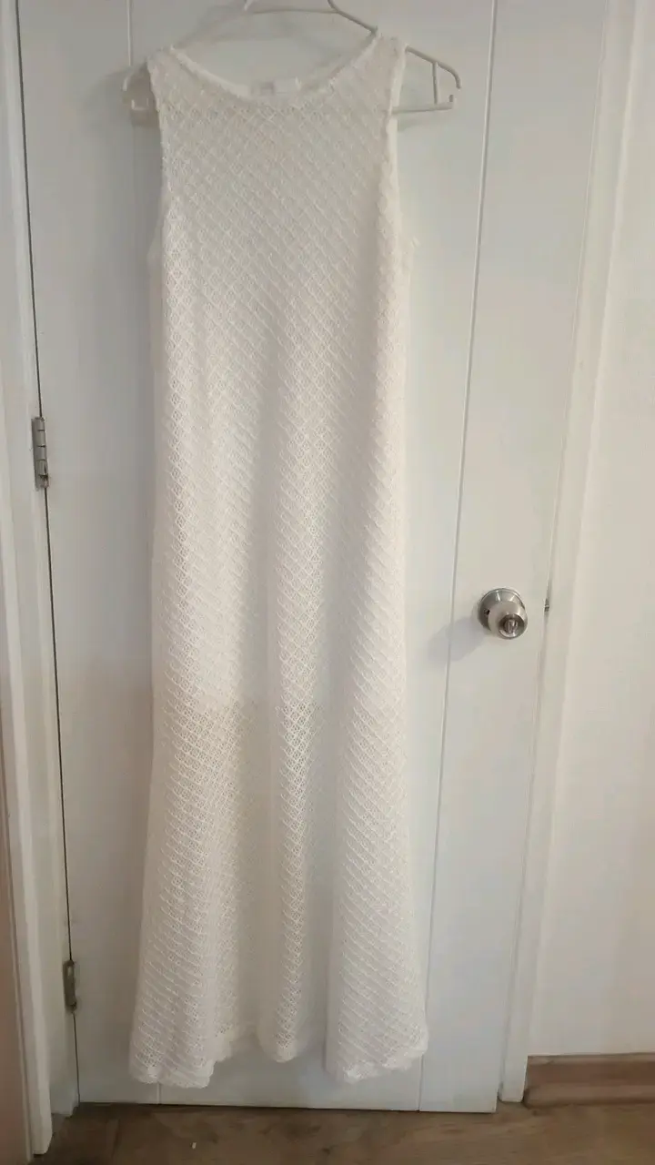 Vestido blanco sin mangas elegante - 2
