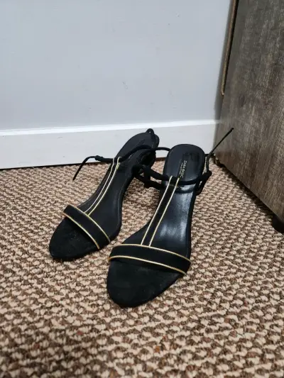 Sandalias negras de tacón Zara Basic - miniatura 1
