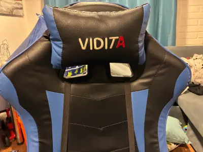 Silla gamer Vidita ergonómica azul y negra - miniatura 3