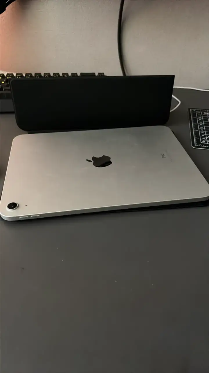iPad a16 64gb+Apple Pencil usb-c+teclado - 2