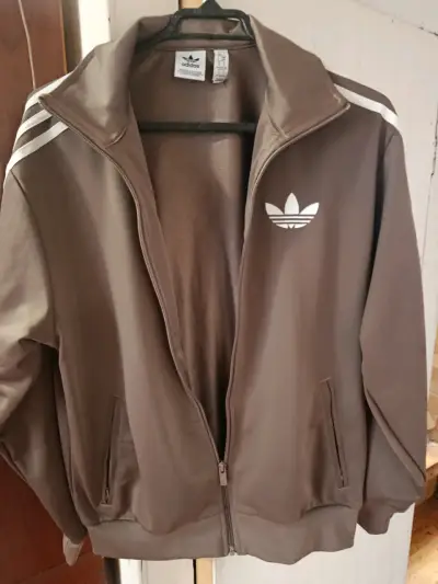 Chaqueta deportiva Adidas marrón con logo - miniatura 2