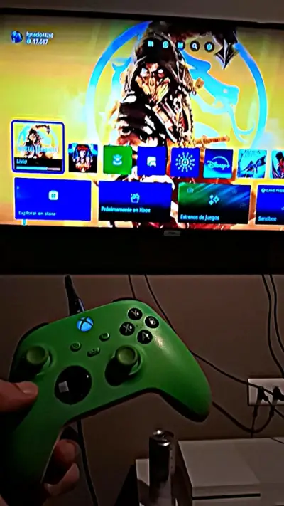 Consola Xbox One S con control verde - miniatura 2