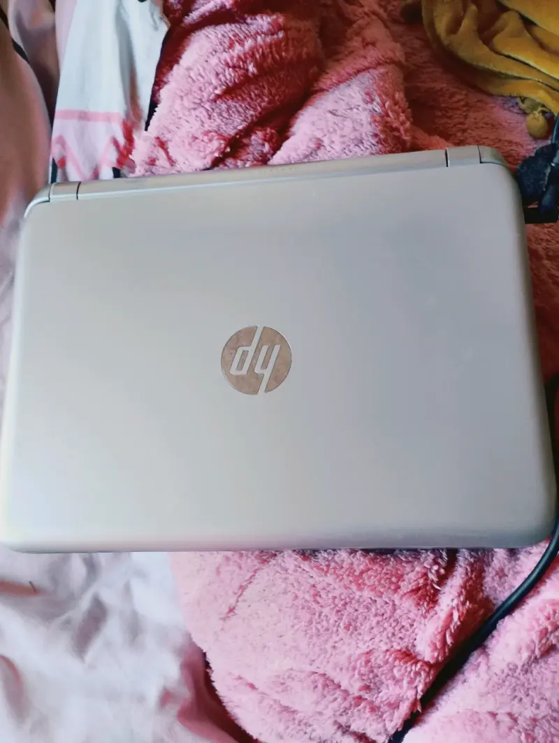 Laptop HP ProBook usada en buen estado - 2