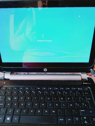 Laptop HP ProBook usada en buen estado - miniatura 3