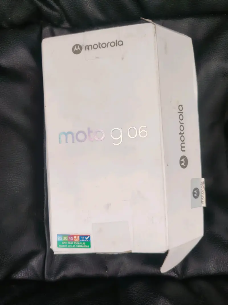Smartphone Motorola G06 azul con cámara dual - 2