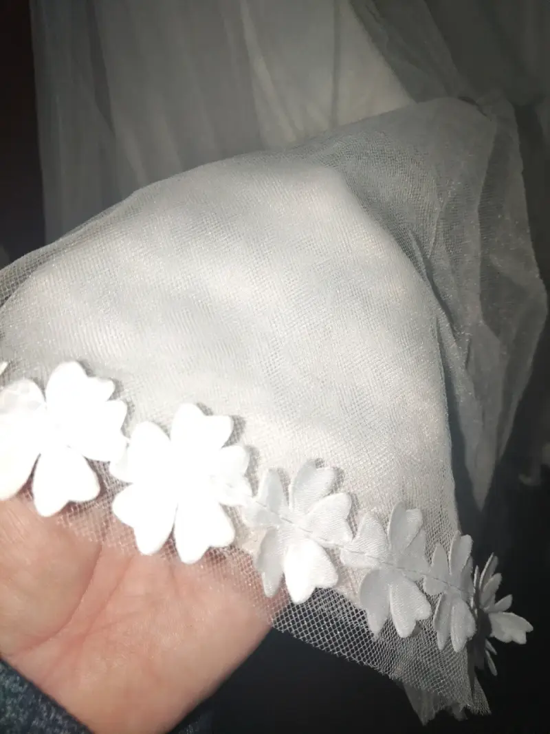 Vestido de niña blanco con encaje floral - 6