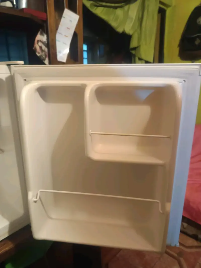 Mini refrigerador NEX blanco eficiente - 3