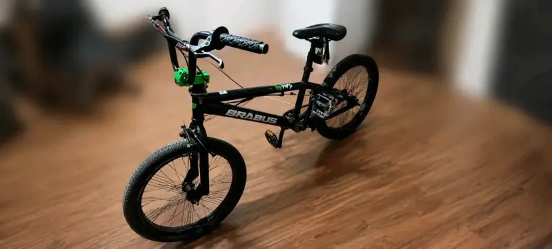 Bicicleta BMX Brabus negra para acrobacias - 1