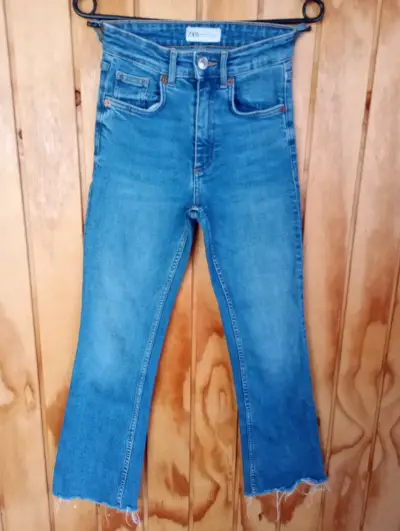 Jeans acampanados Zara azul desgastado - miniatura 1
