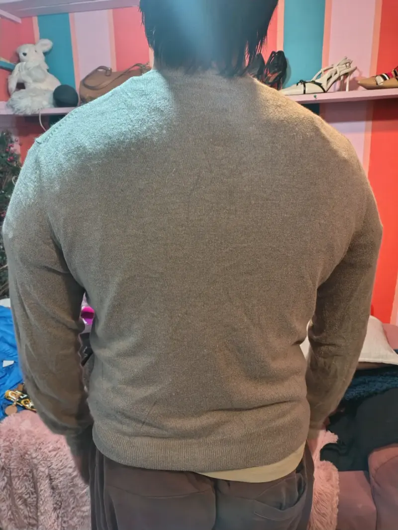 Suéter de lana gris para hombre - 2