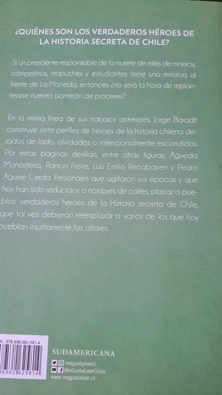 Libro 'Héroes: Historia Secreta de Chile' de Jorge Baradit - 2