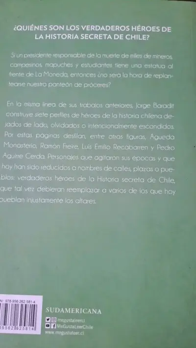 Libro 'Héroes: Historia Secreta de Chile' de Jorge Baradit - miniatura 2