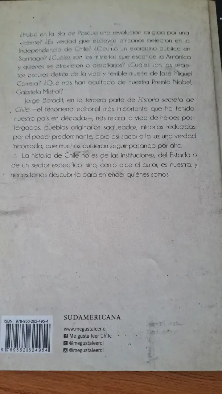 Libro 'Historia Secreta de Chile 3' de Jorge Baradit - 2