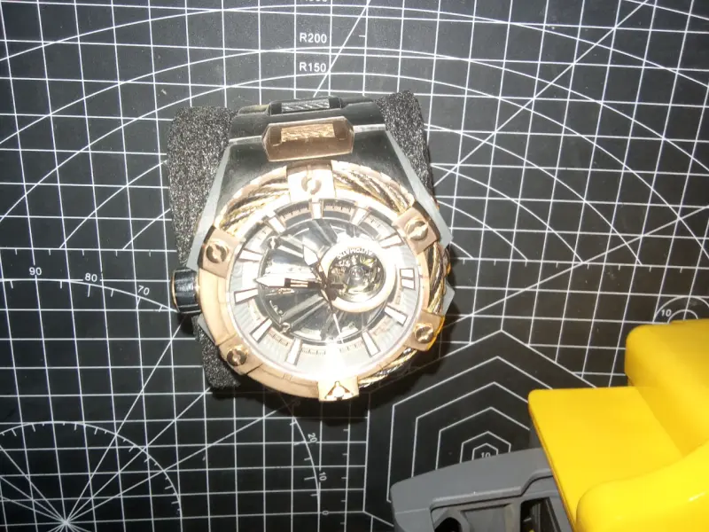Reloj Invicta oro rosado en estuche original - 2