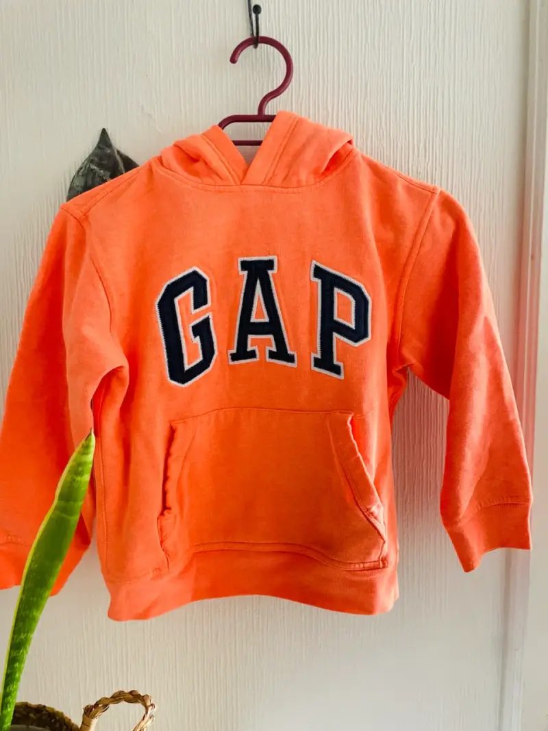 Polerón GAP naranja para niños - 2