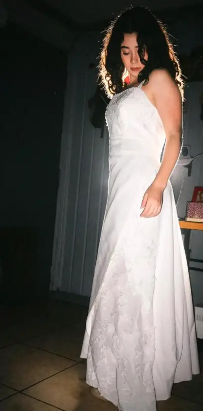 Vestido de novia blanco marfil elegante - miniatura 2