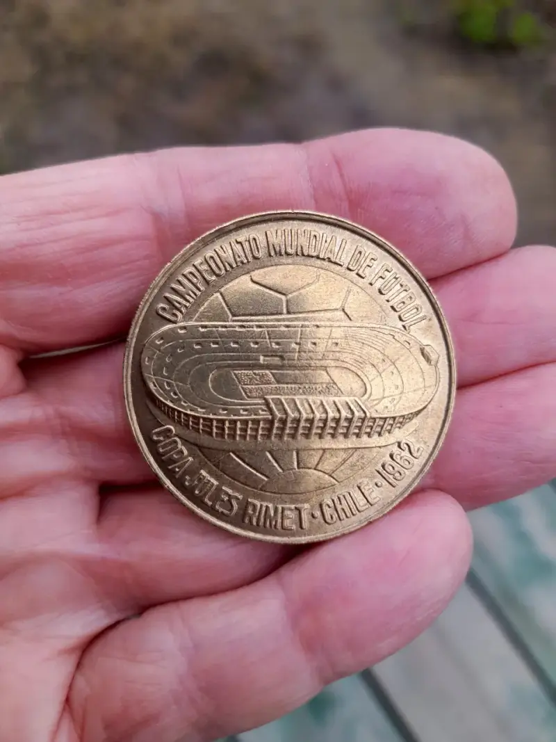 Medalla Mundial de Fútbol CHILE 1962 ORIGINAL - 3
