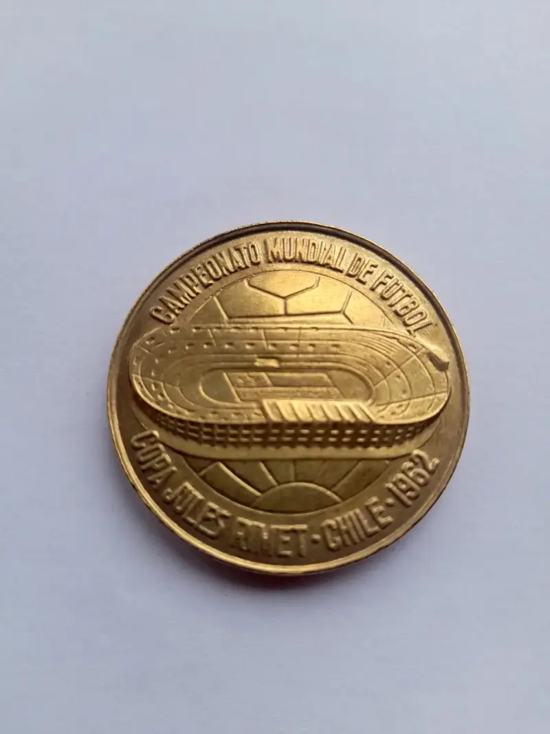 Medalla Mundial de Fútbol CHILE 1962 ORIGINAL - 6