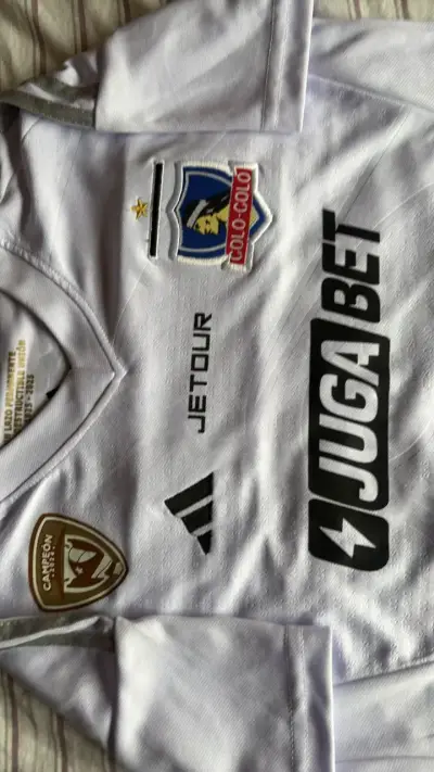Camiseta  Colo-Colo talla 12 - miniatura 2