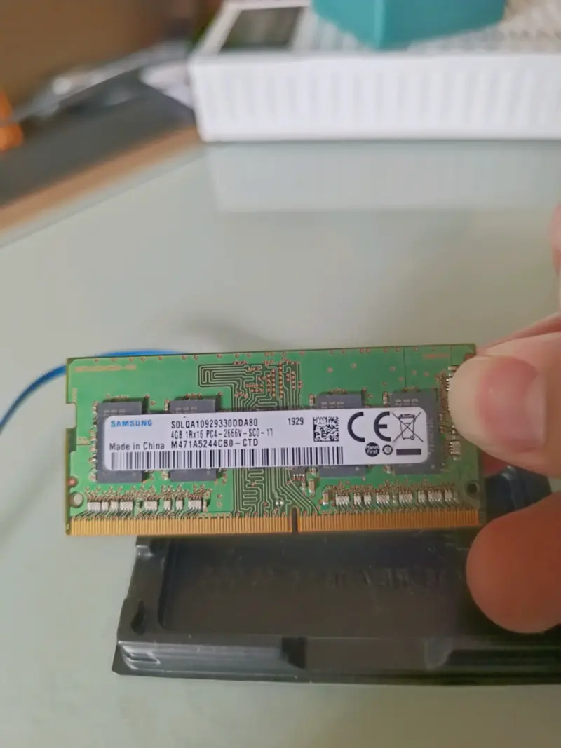 Memoria RAM Samsung 4GB DDR4 2666MHz - 1