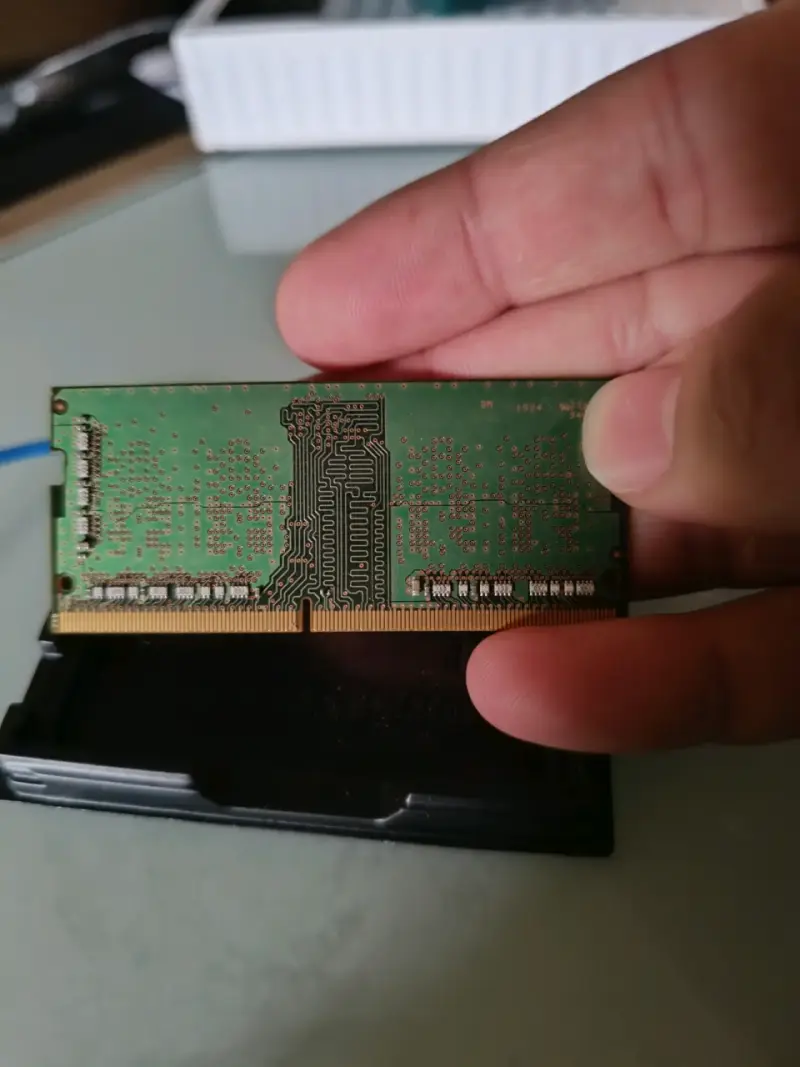 Memoria RAM Samsung 4GB DDR4 2666MHz - 2