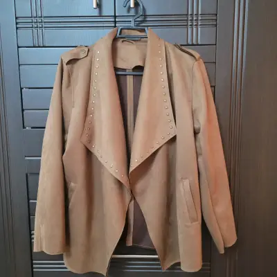 Tapado Tatienne cafe con tachas para mujer - miniatura 1