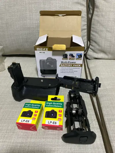 Empuñadura Meike MK-70D con baterías LP-E6 - miniatura 1