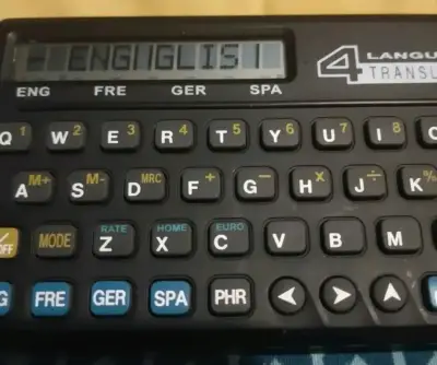 Antiguo Traductor electrónico de 4 idiomas portáti - miniatura 3