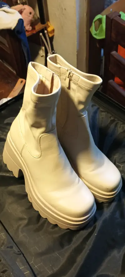 Botines de cuero beige con plataforma - miniatura 1
