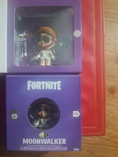Figuras  Fortnite , Zoey, Love Ranger y Moonwalker - miniatura 4