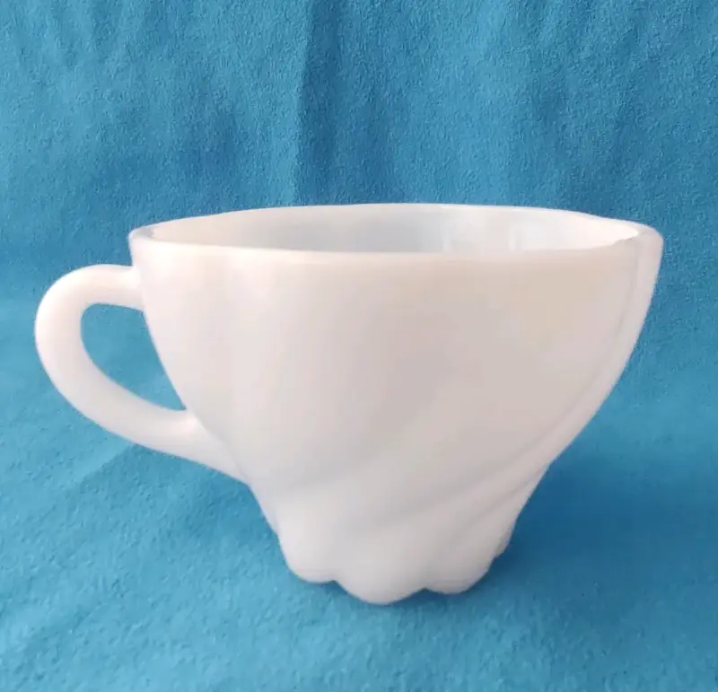 Juego de tazas vintage de opalina . Para cafe - 4