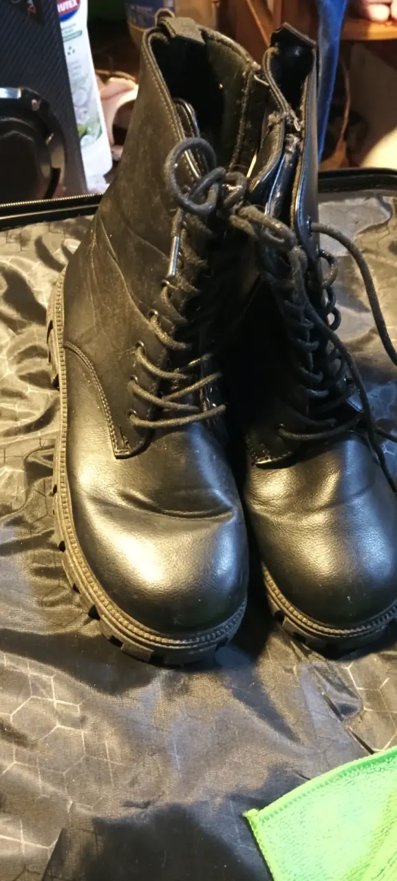 Botas negras de cuero para mujer - 1