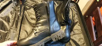 Botas negras de cuero para mujer - miniatura 3