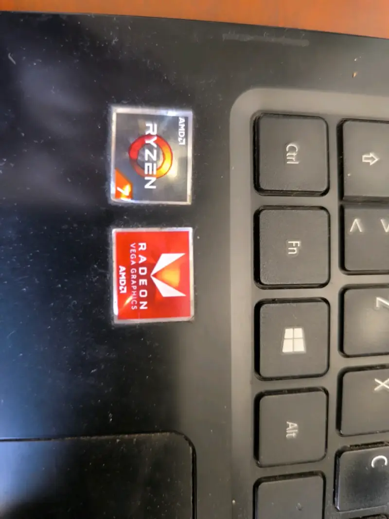 Laptop Acer Aspire 3 con AMD Ryzen - 2