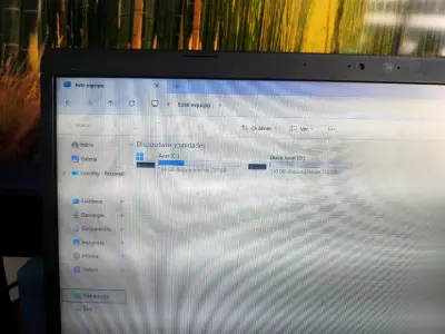 Laptop Acer Aspire 3 con AMD Ryzen - miniatura 4