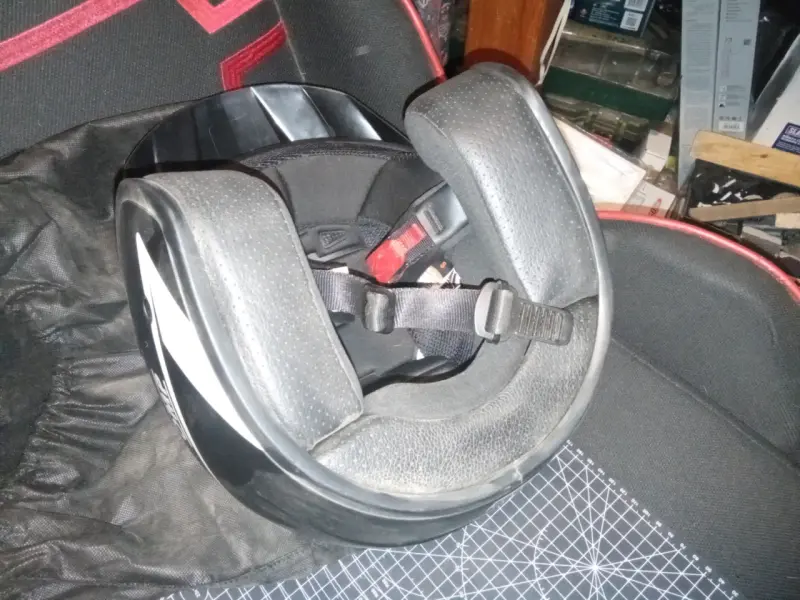 Cascos de automovilismo OMP negro y blanco - 6