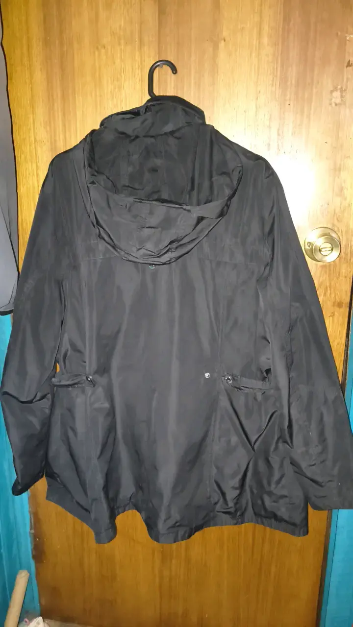 Parka o chaqueta larga de color negro - 4