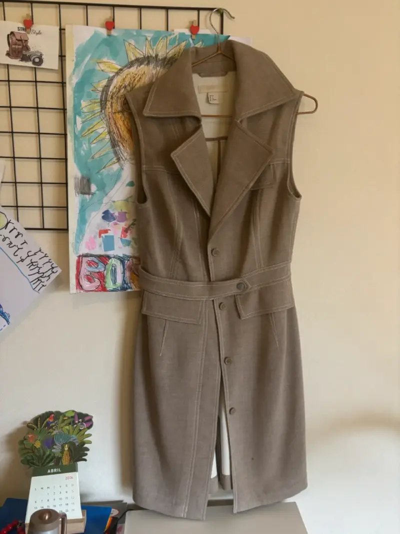 Vestido jumper sin mangas beige elegante - 2