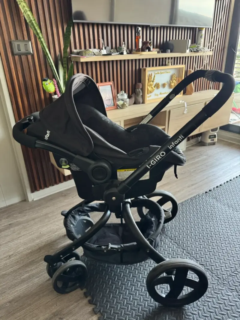 Coche de bebé Infanti Giro con base - 2