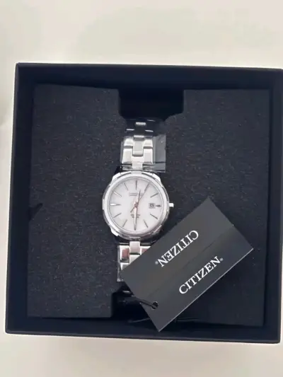 Reloj Citizen de acero inoxidable - miniatura 1