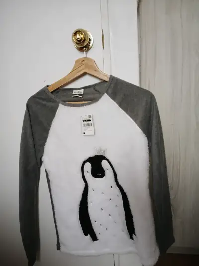 Polerón Sybilla con diseño de pingüino - miniatura 1
