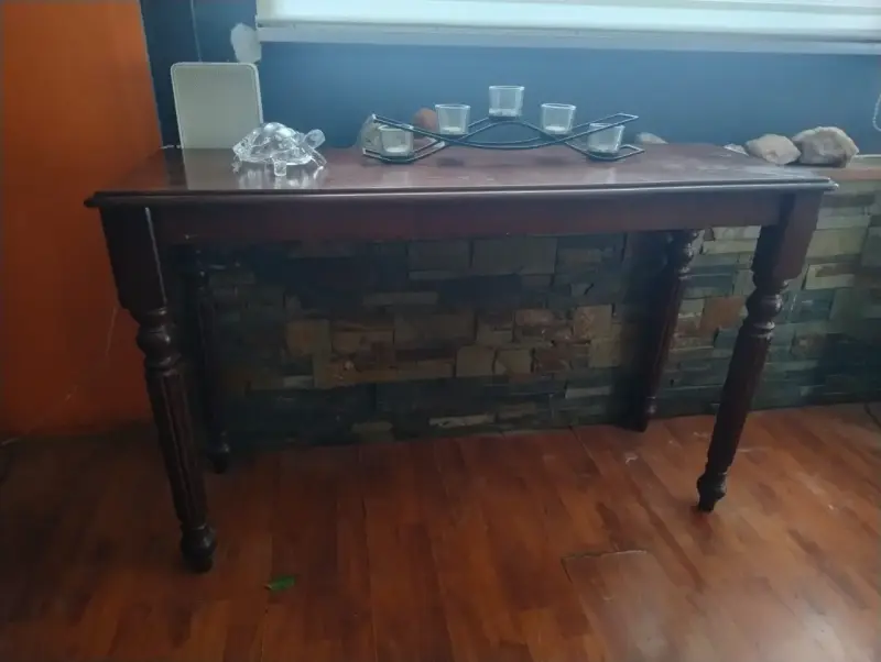 Arrimo de madera clásica para comedor
