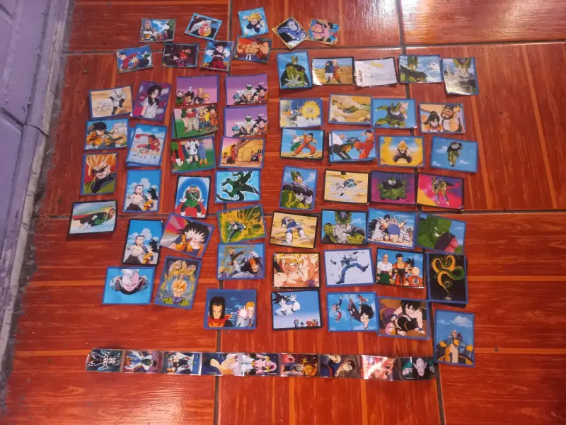 Láminas recicladas dbz4 más album y stikers - 2