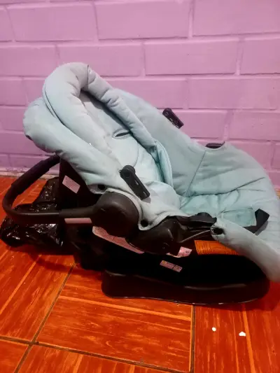 Silla de auto para bebé bebesit - miniatura 1