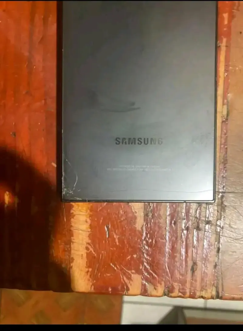 Samsung Galaxy S24 Ultra nuevo en caja - 4