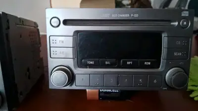 Radio de auto subaru impreza WRX/STI - miniatura 1